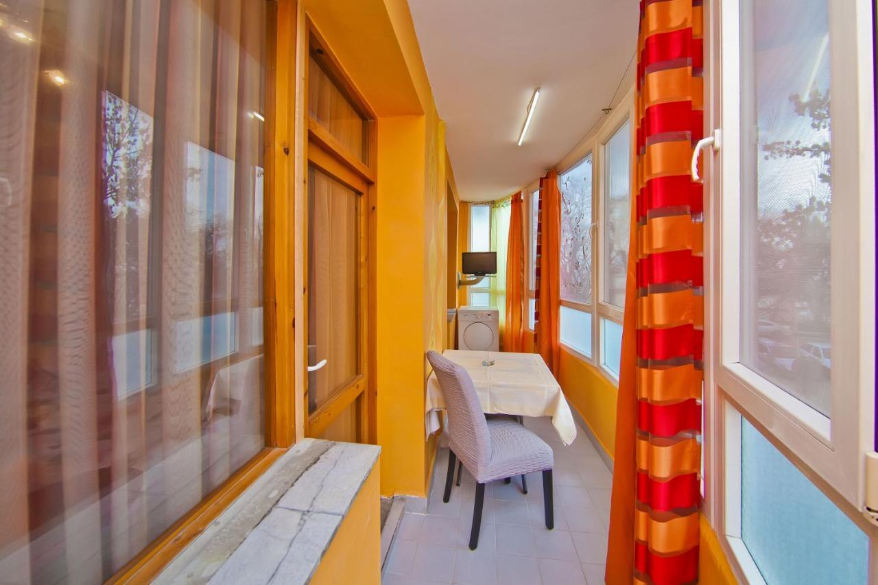 Perla 2-Bdrm In The Heart Of The City Varna Exterior photo